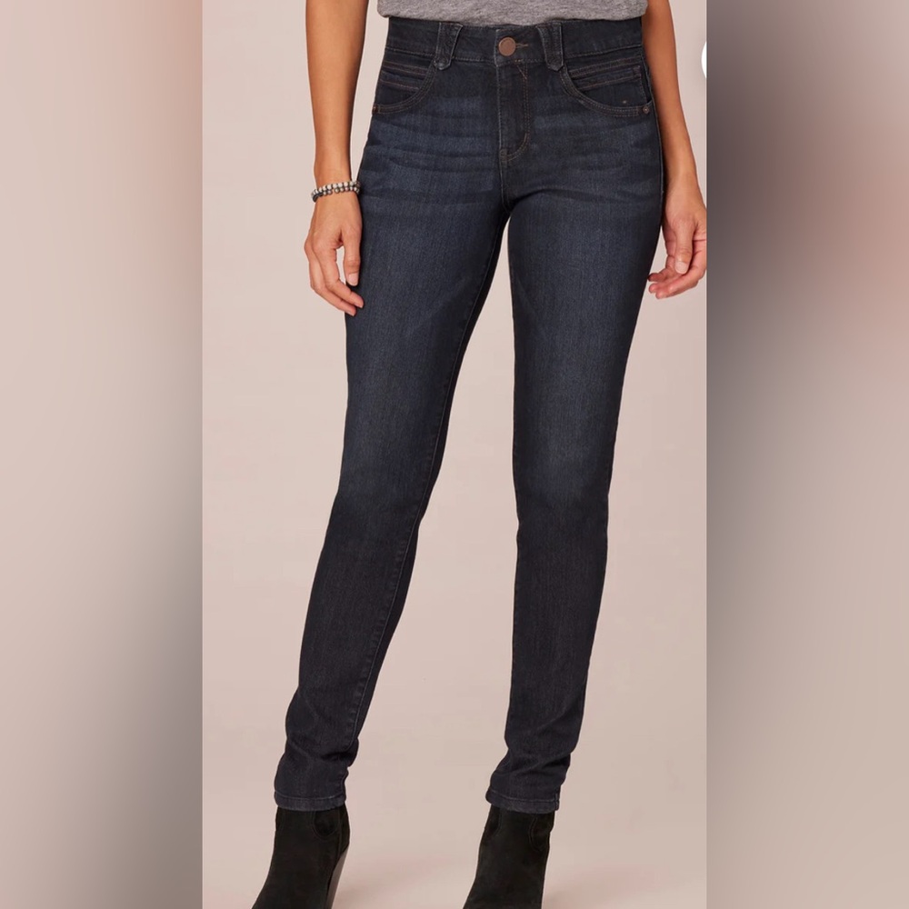 Democracy ab-solution booty lift jeans